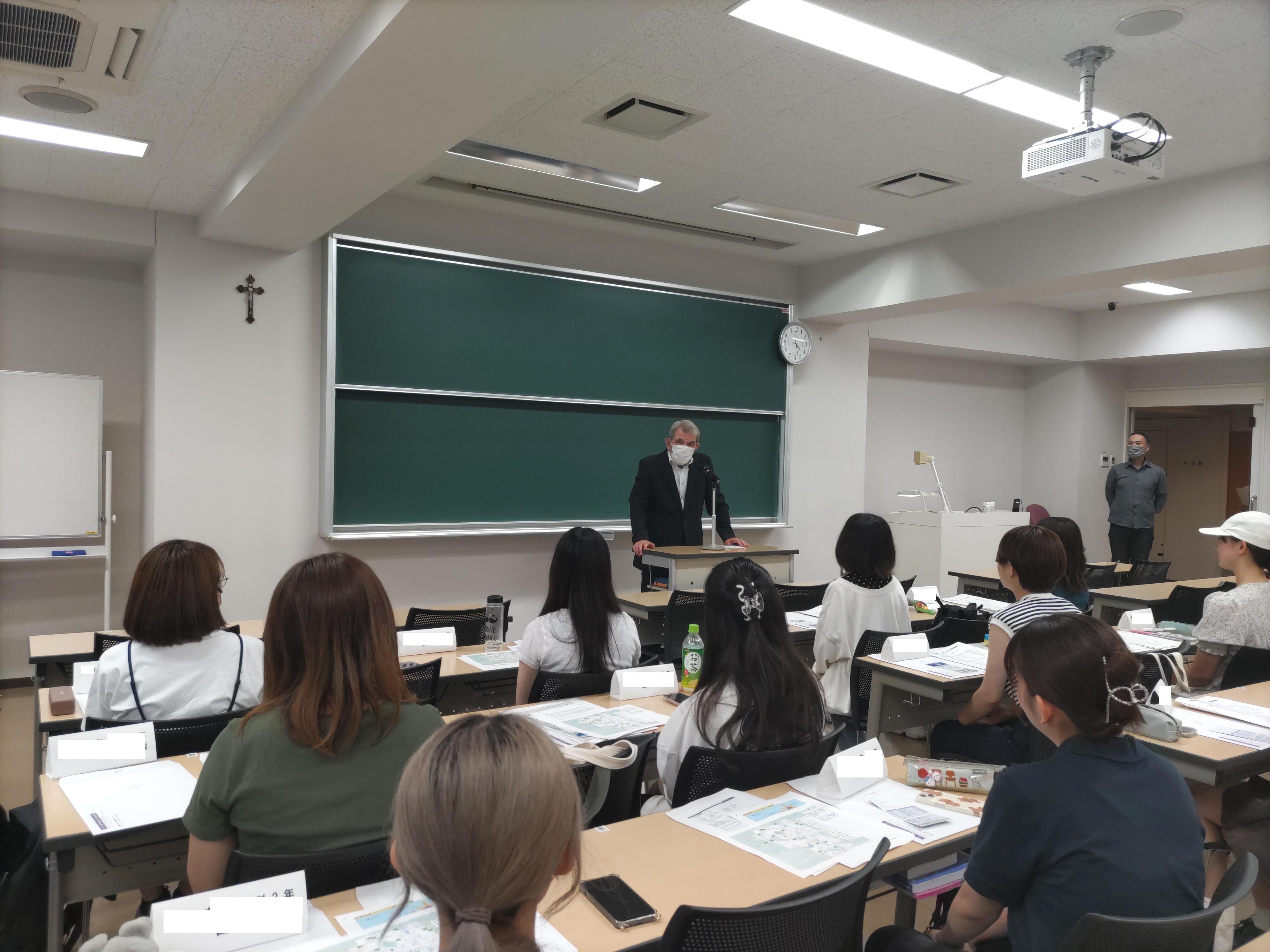 マルクス学長による激励（名札消）_20230724.jpg