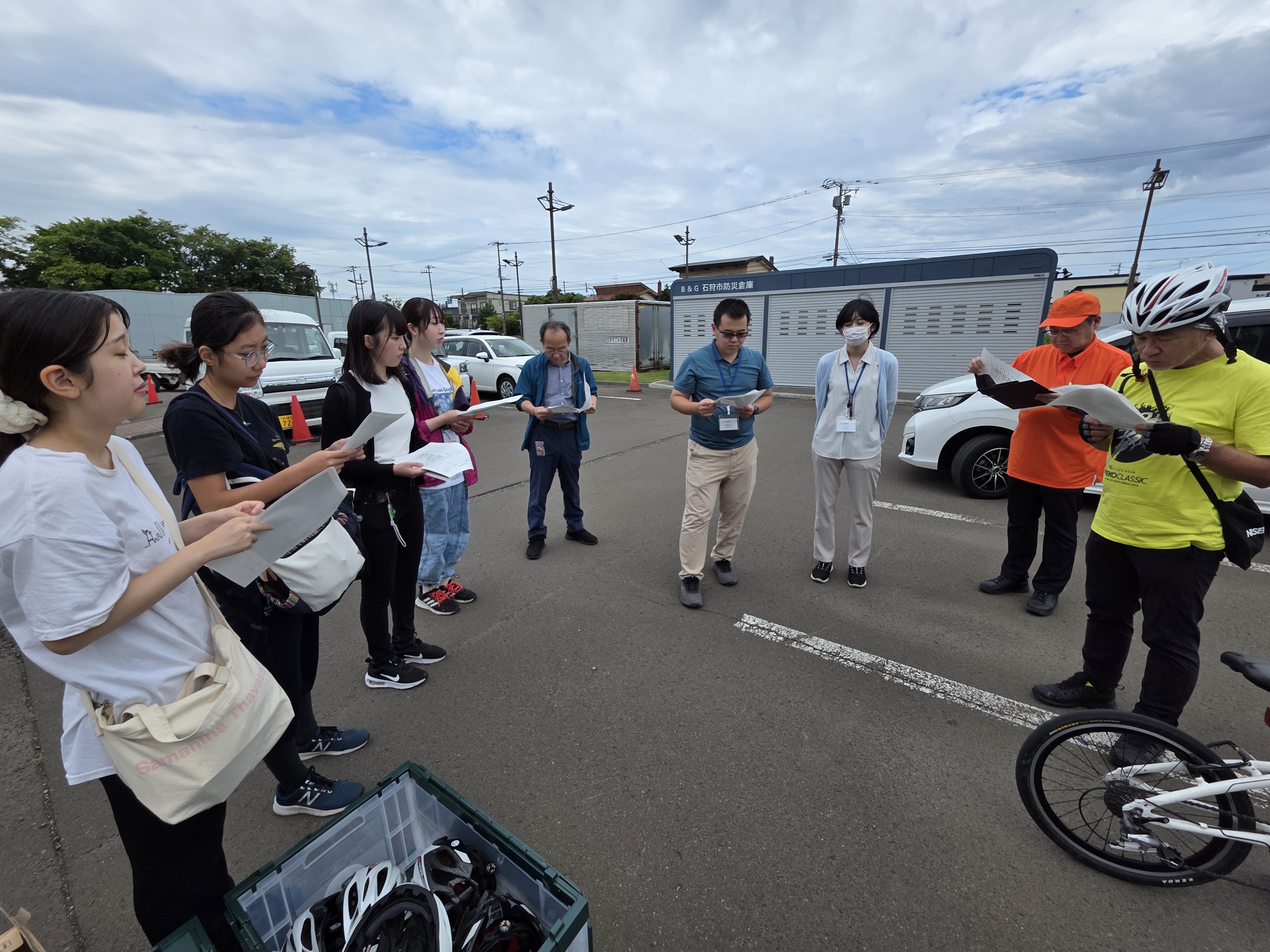 8/25　石狩川周辺の調査はもちろん自転車で。石狩市役所の駐車場から出発！